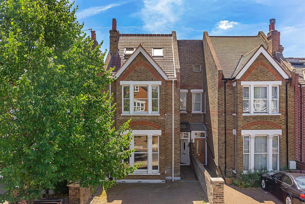 Planning Permission for Loft Conversions in Ealing