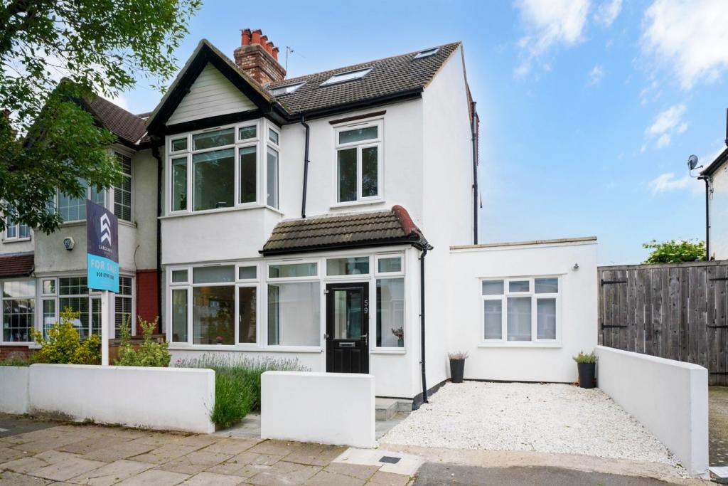 Planning Permission & Conservation Areas in Hanwell